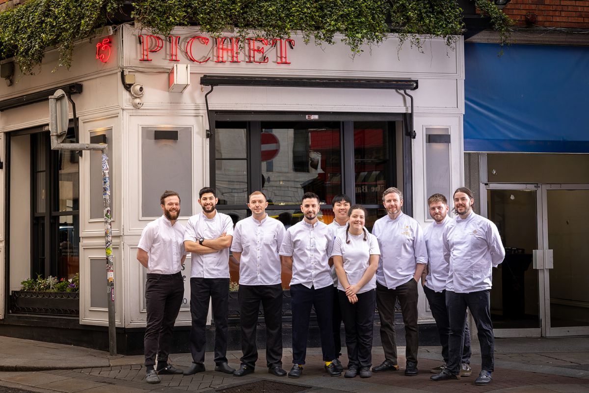 Liam Finnegan of Ashford Castle takes the pass for Friends of Pichet