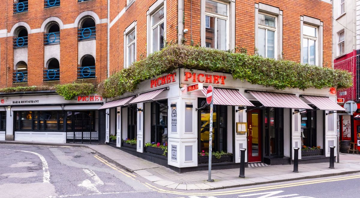 Pichet Celebrates 15 Years